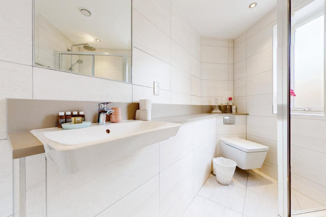 Modern And Spacious 4 Bed House In The City Centre Londen Buitenkant foto